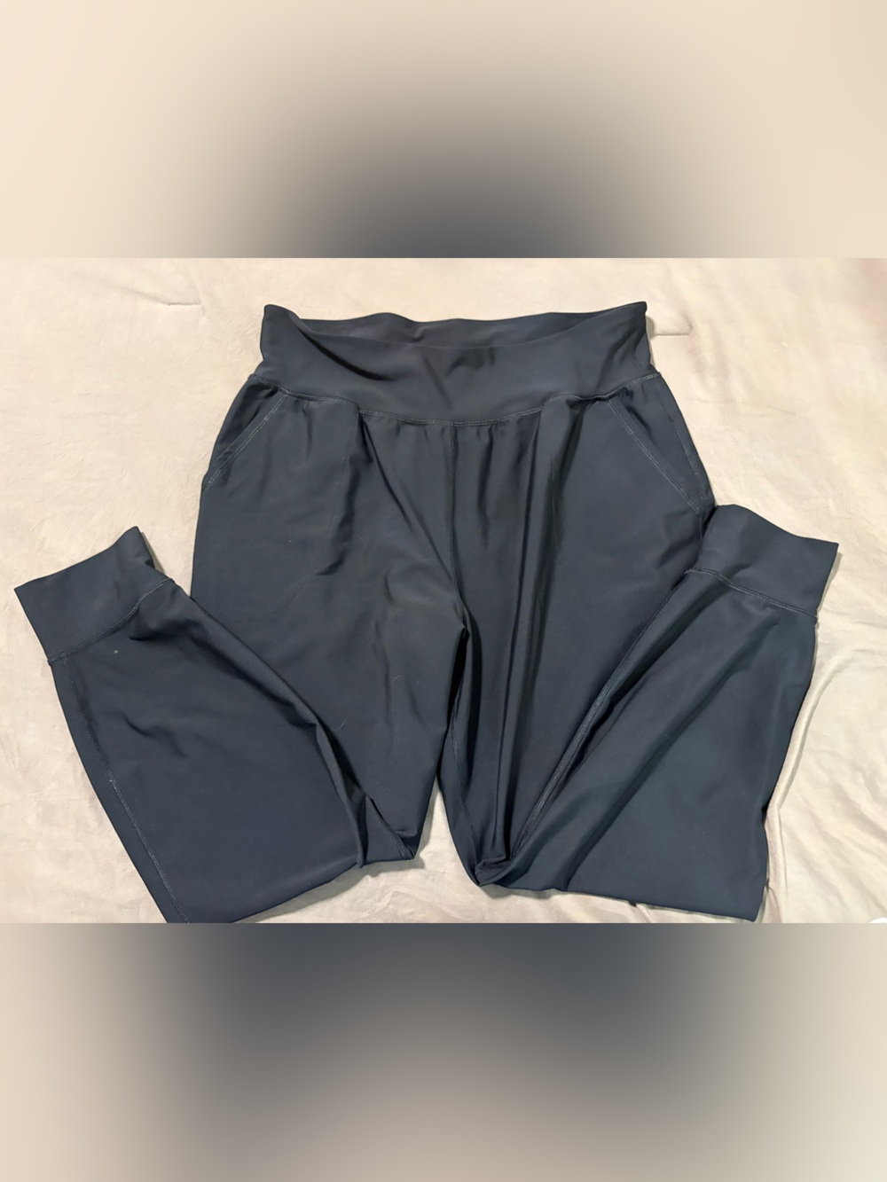 Old Navy Women's Black High-Rise joggers